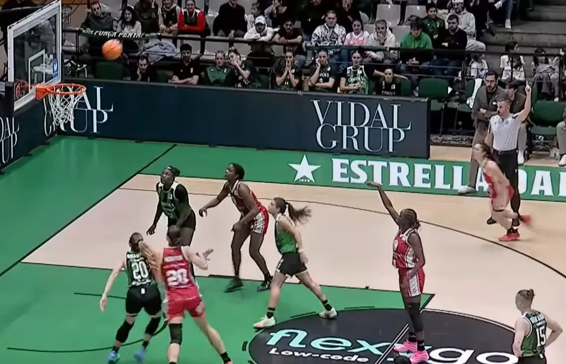 Club Joventut Badalona vs Casademont Zaragoza LFE 112025
