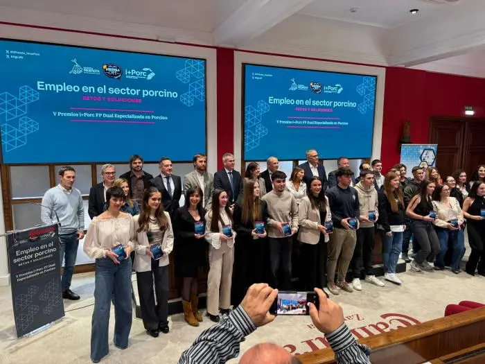 20251112 educacion fp dual premios IPORC