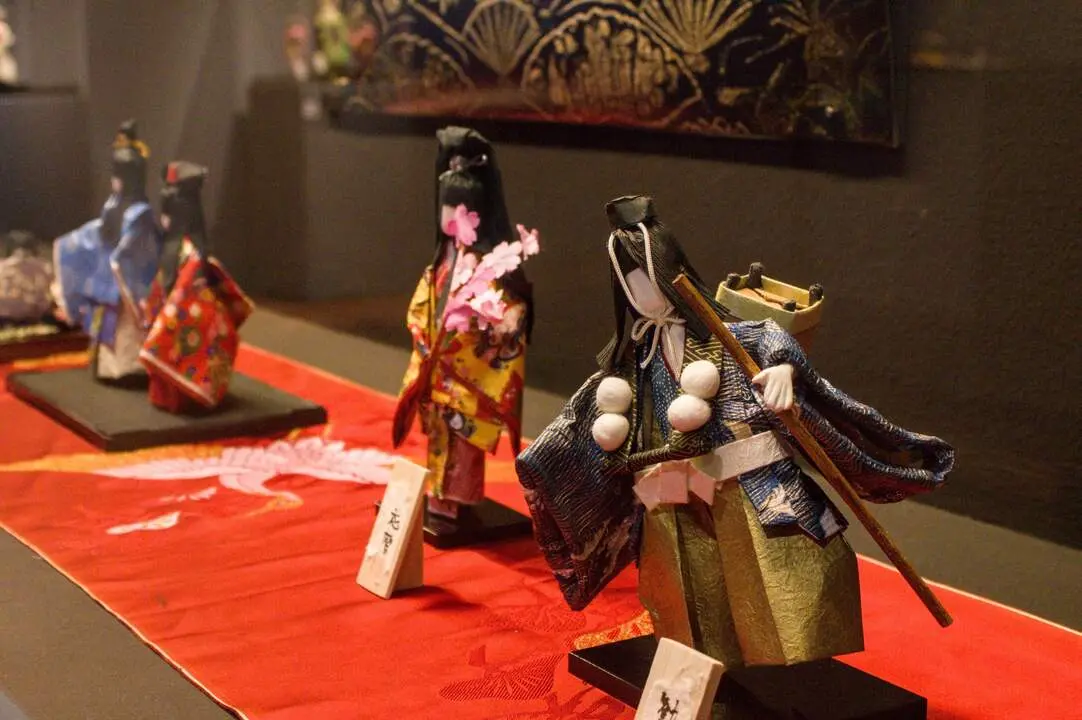 20251212 zaragoza museo origami