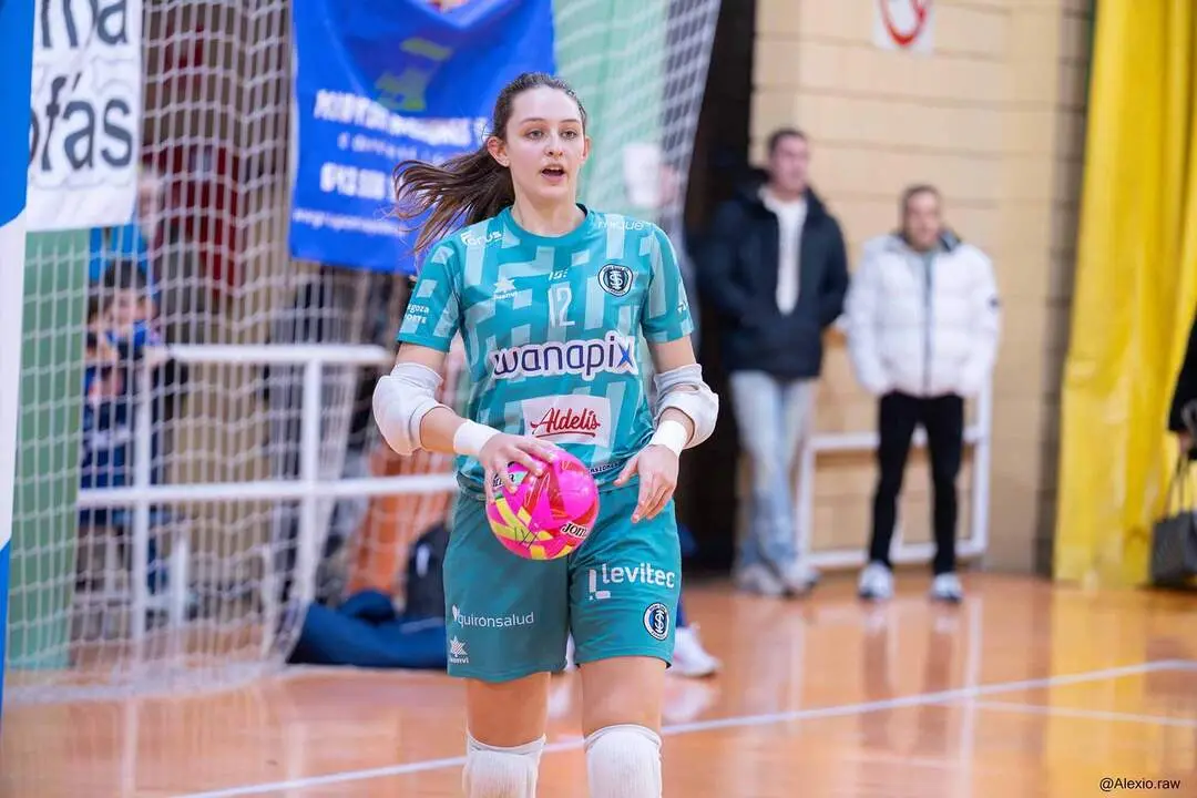 20260225 Intersala 10 Mar&iacute;a Sol&aacute;n con la selecci&oacute;n espa&ntilde;ola sub-17 