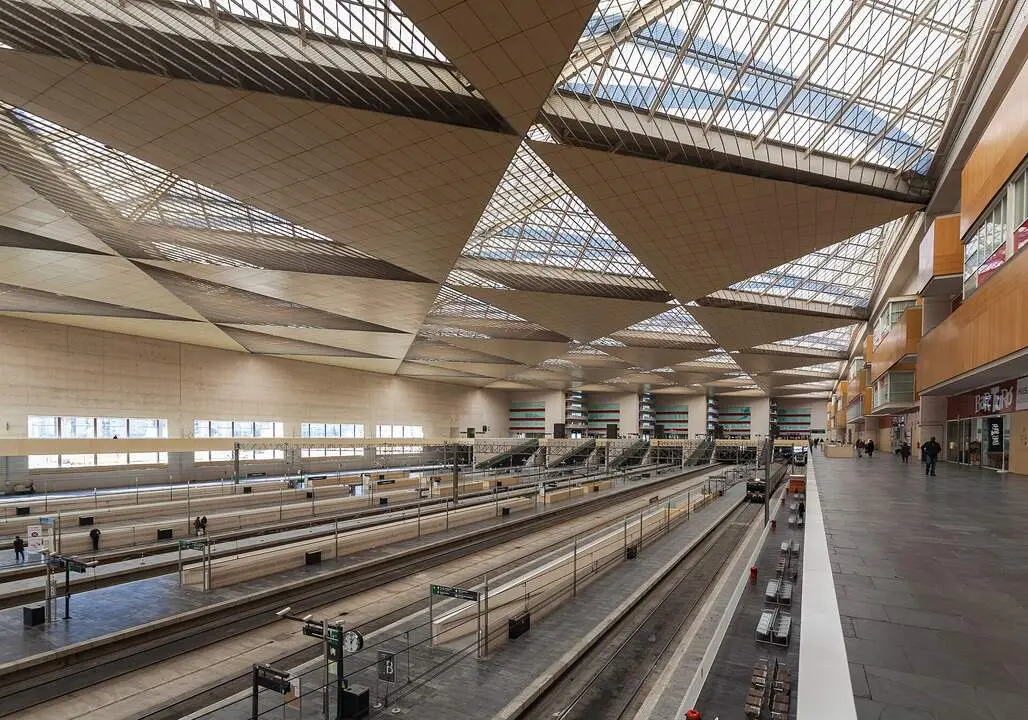 20260404 Estaci&oacute;n._de_Delicias,_Zaragoza,_Espa&ntilde;a