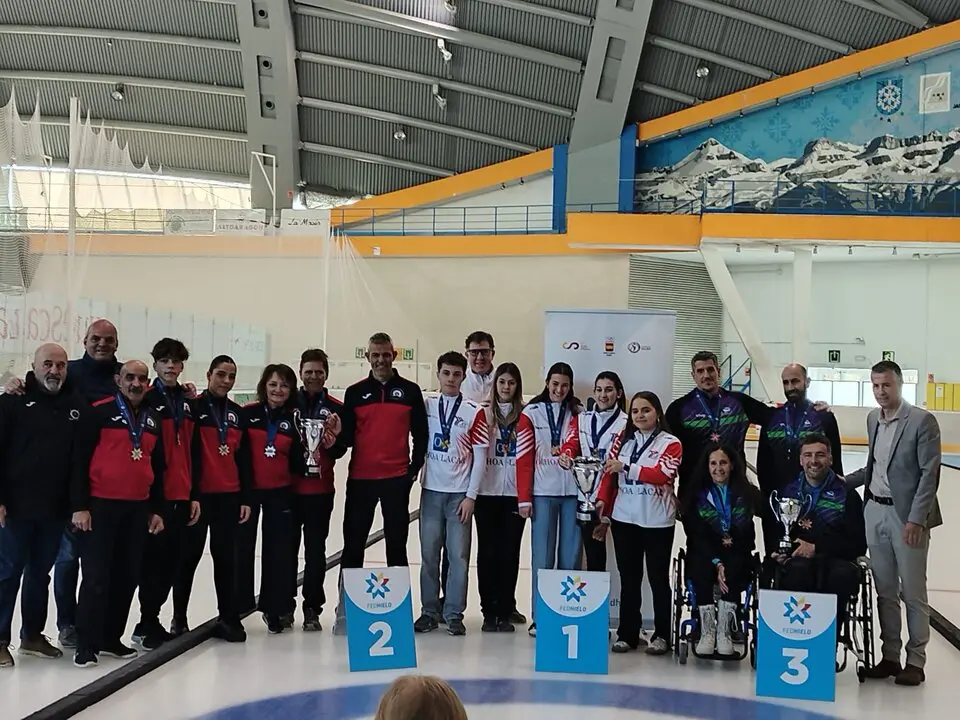 20260405 FOTO CURLING CHJ