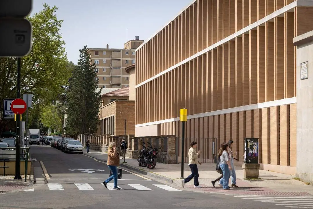 20260409 Zaragoza Calle Pedro Cervuna obras