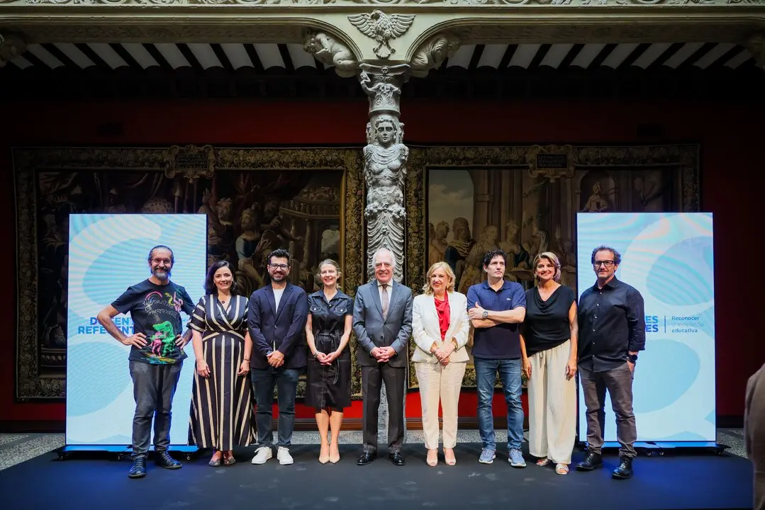 20260701 Miembros del Comit&eacute; de Expertos y del jurado de Docentes Referentes con representantes de Fundaci&oacute;n Ibercaja
