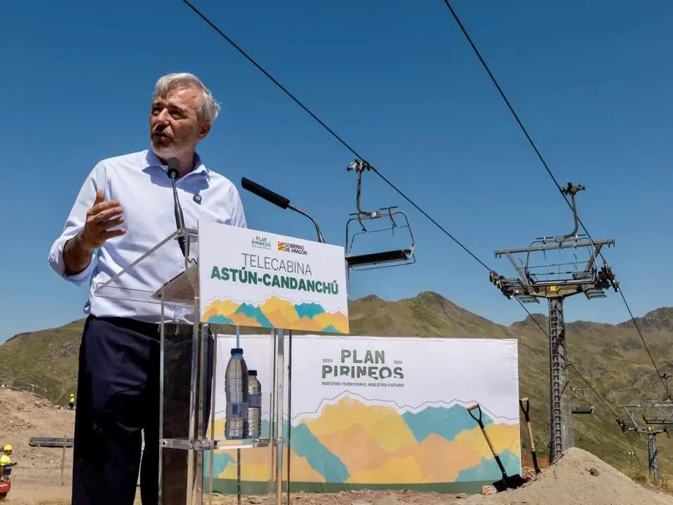 20260723 primera piedra telecabina Astun
