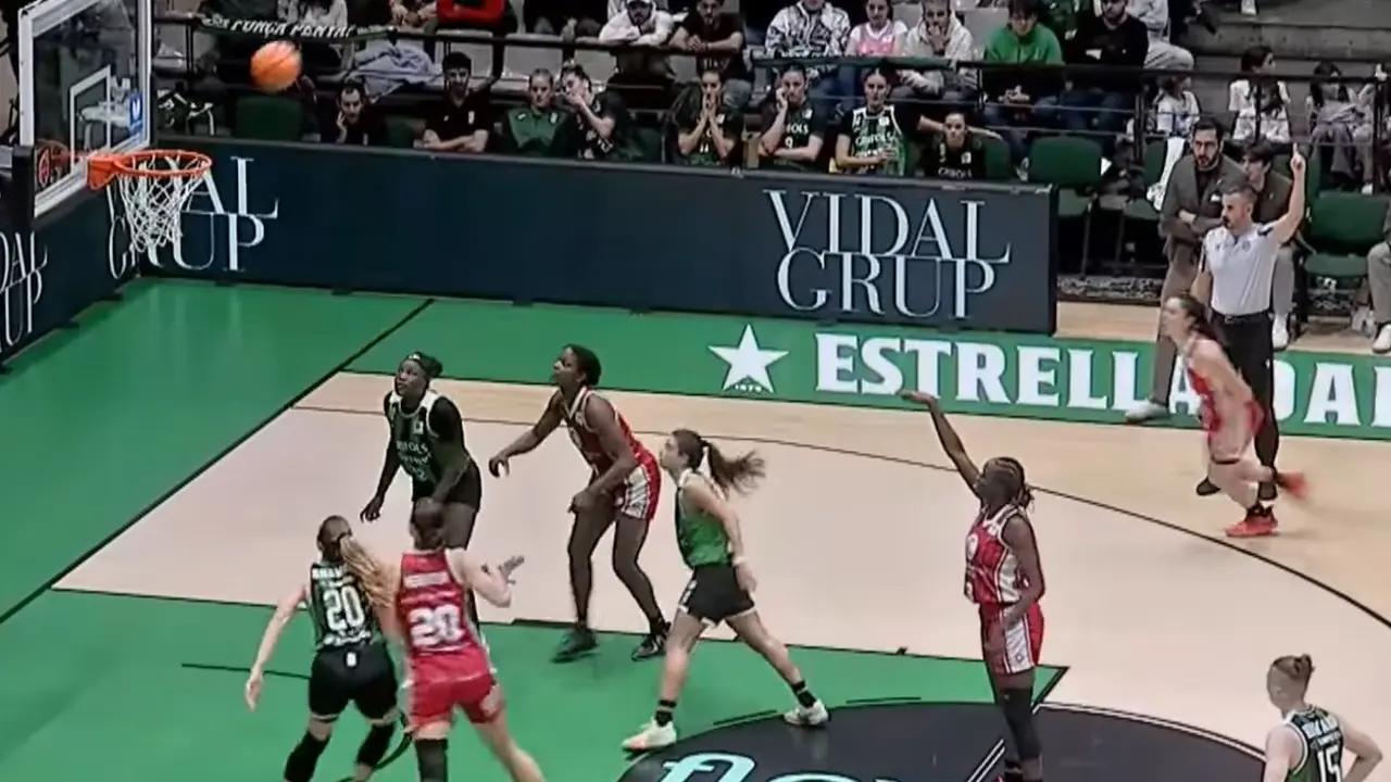 Club Joventut Badalona vs Casademont Zaragoza LFE 112025