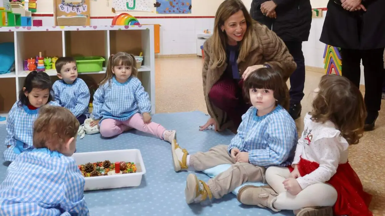 El Ayuntamiento de Zaragoza simplifica el tr&aacute;mite del Cheque Familia 2025 para apoyar la conciliaci&oacute;n y la econom&iacute;a dom&eacute;stica