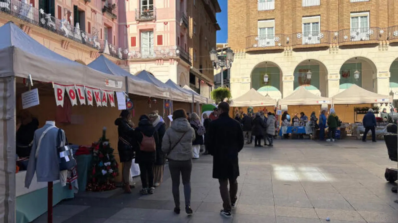 20251212 Mercado Solidario Huesca