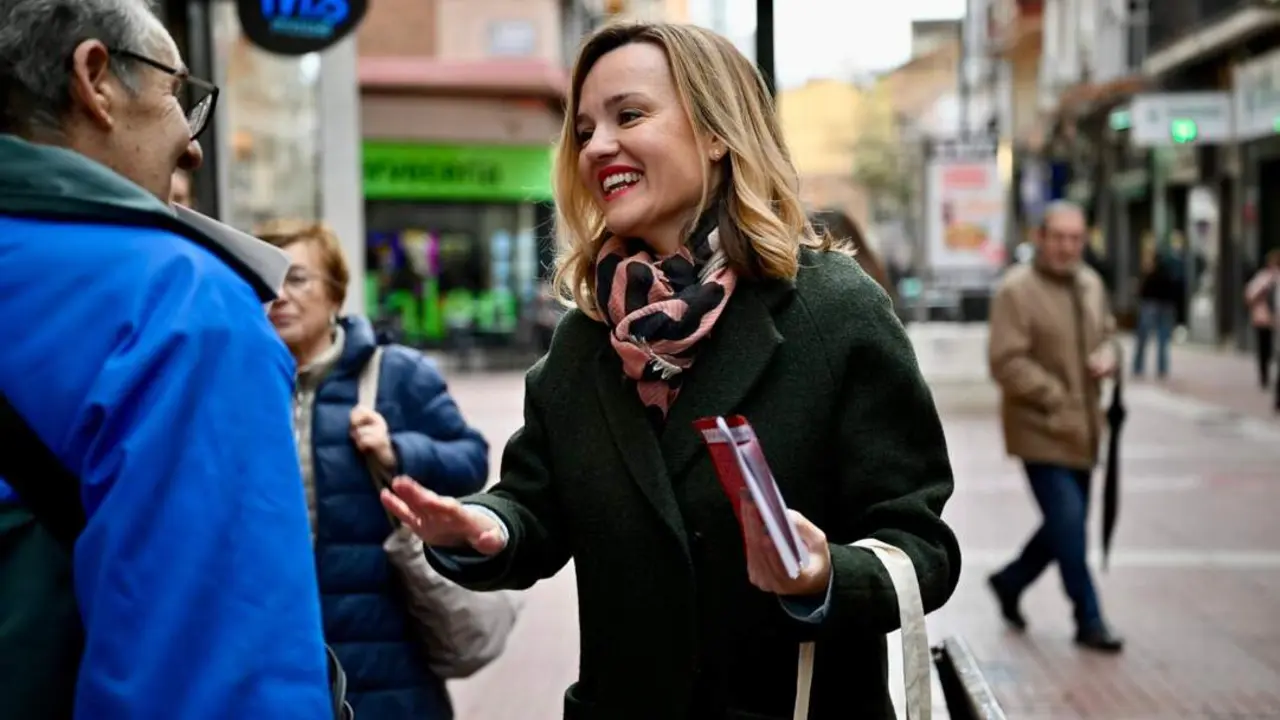 20260202 PSOE Pilar Alegr&iacute;a en calle Delicias Zaragoza firma Marcos Cebri&aacute;n
