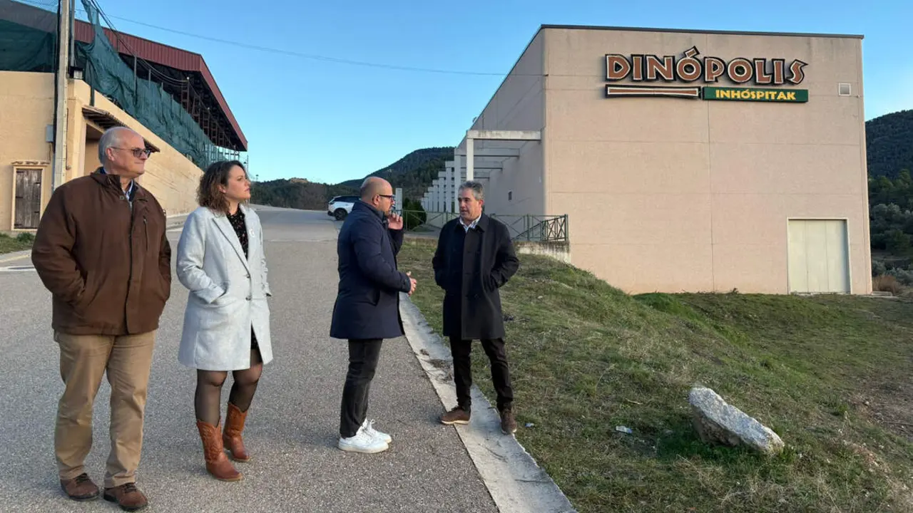 20260204 PAR Izquierdo con candidatos y cargos PAR en Pe&ntilde;arroya de Tastavins
