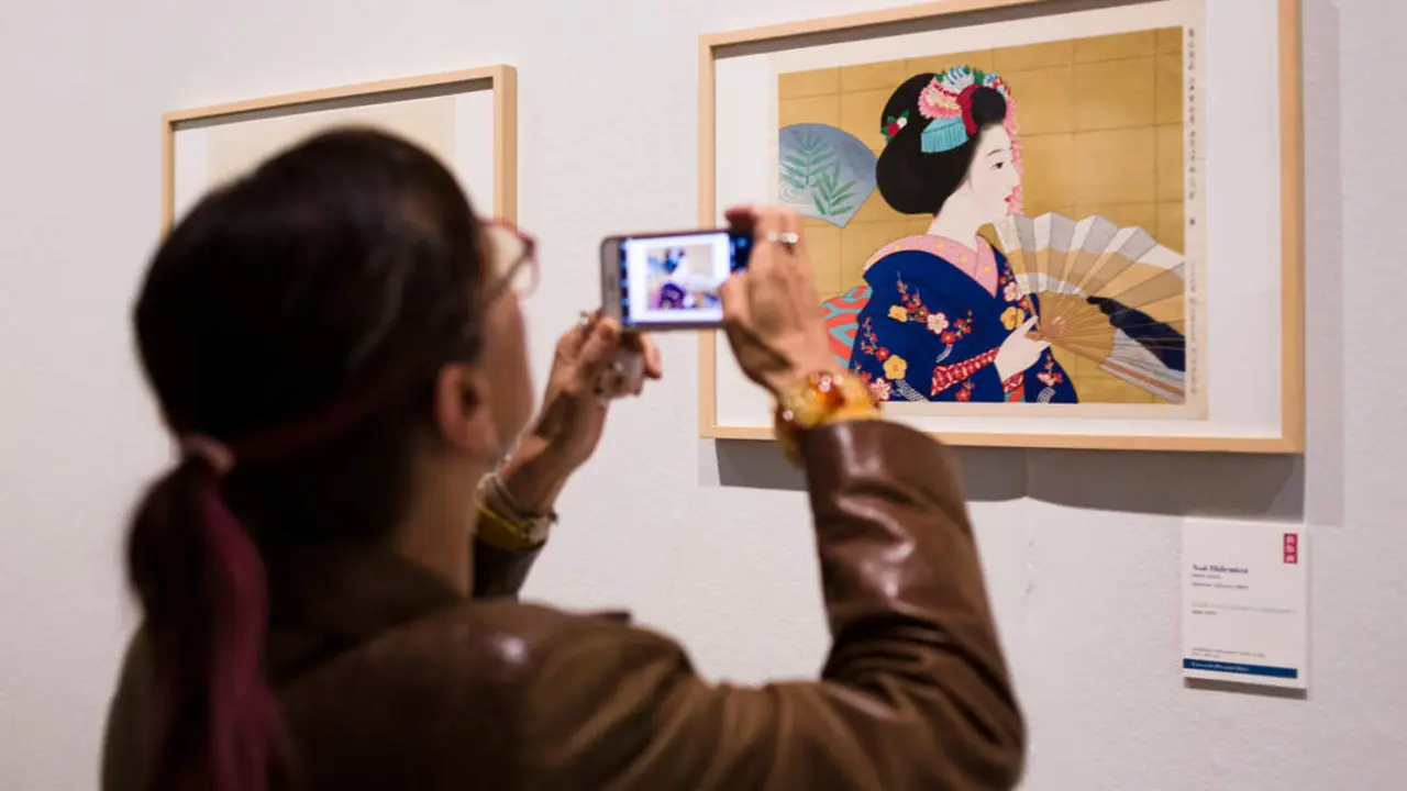 EXPOSICION LA MUJER EN JAP&Oacute;N COLECCIONES PASAMAR -ONILA