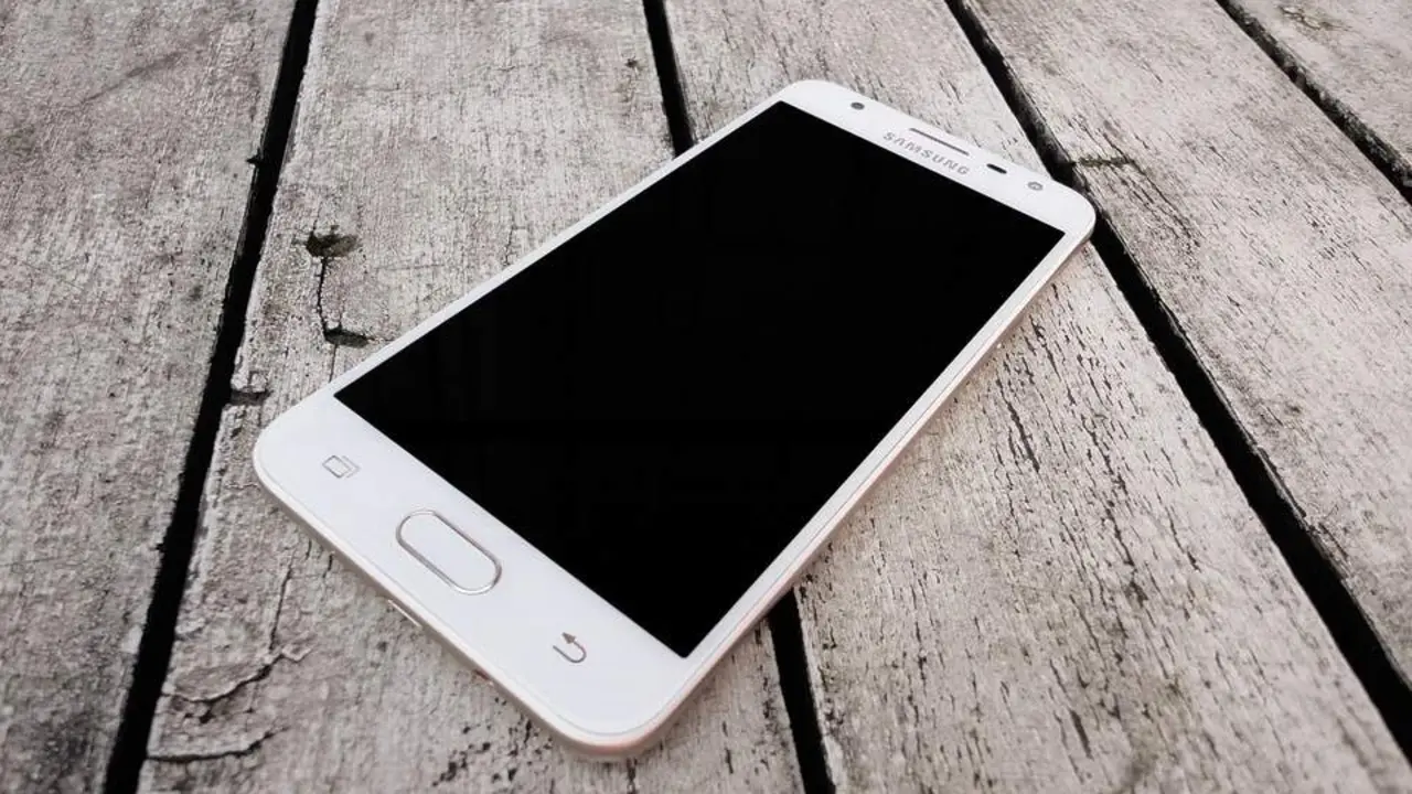 movil-escucha-conversaciones