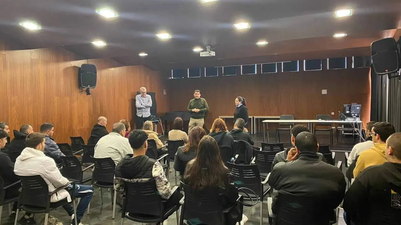 20260302 Alca&ntilde;iz Bienvenida alumnos IV Programa Experiencial