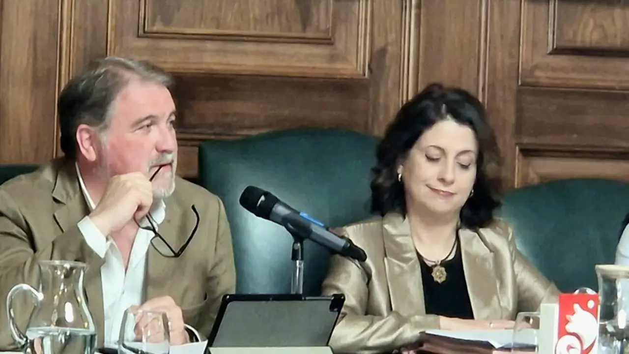 20260302 Teruel Cruzado - Moci&oacute;n aceras TE