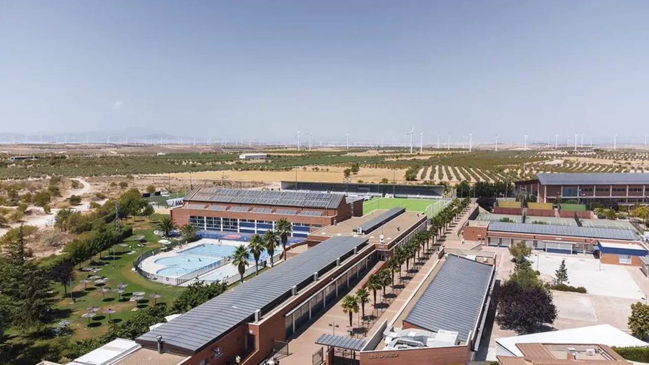20260325 LA Muela Piscinas-Municipales-04