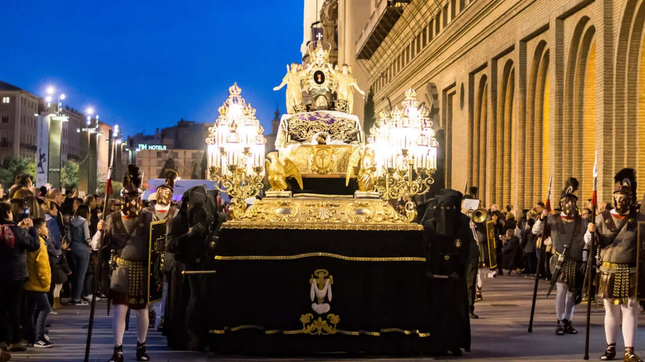 20260403_viernessanto_santoentierro