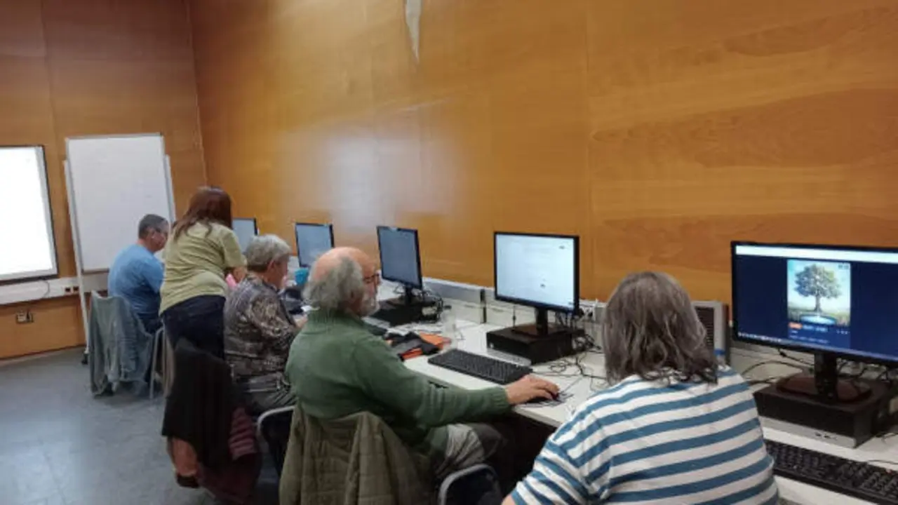 20260420 Huesca Academia rural digital 2