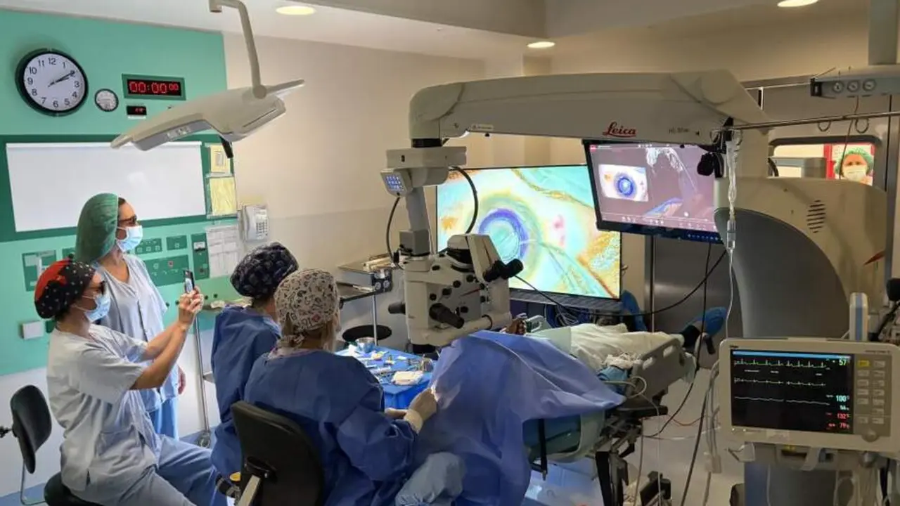 20260629 Hospital Clinico implante corneal