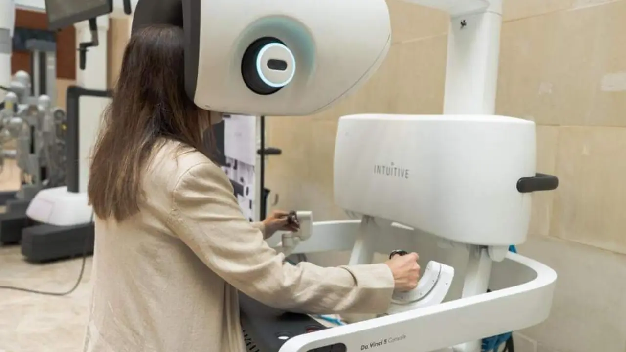 20260703 salud robotica cirugia aragon