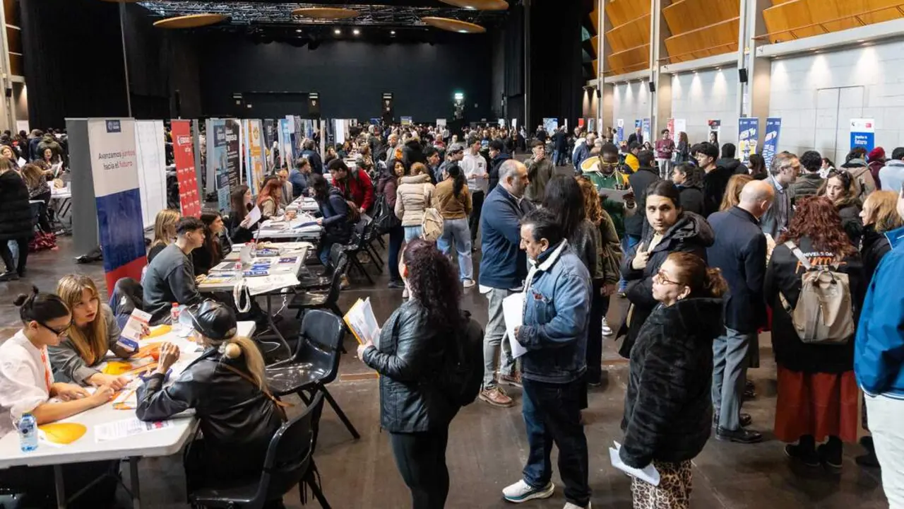 Sal&oacute;n del Empleo 2026 organizado por el Ayuntamiento de Zaragoza en la sala multiusos del Auditorio de Zaragoza