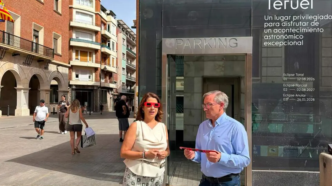 20260721 Teruel buj y juste con las gafas del eclipse