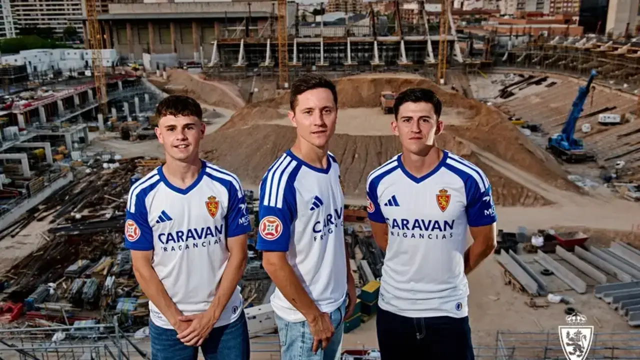 20260727 equipacion Real Zaragoza presentacion 2