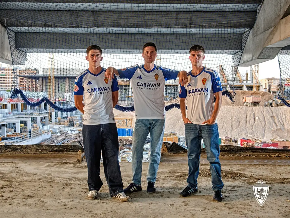 20260727 equipacion Real Zaragoza presentacion